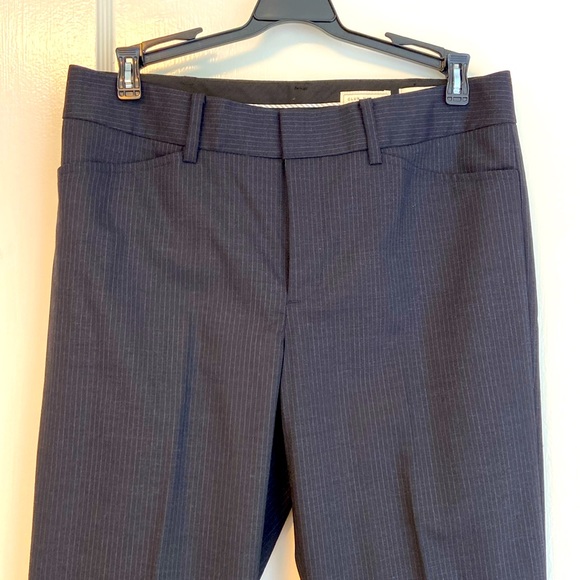 Club Monaco Manhattan Tex Pant - Navy Pinstripe - Size 4 - Picture 1 of 4
